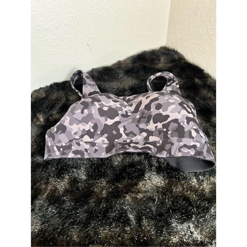 Athleta Advance Sports Bra Camo High Impact Womens 34D Black Gray